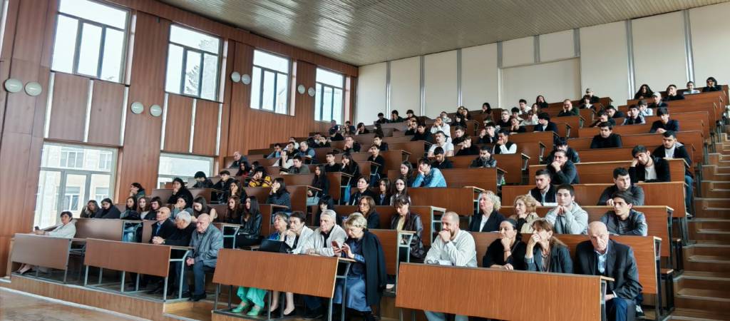 შეხვედრა პროფესიული პროგრამების სტუდენტებთან.jpeg